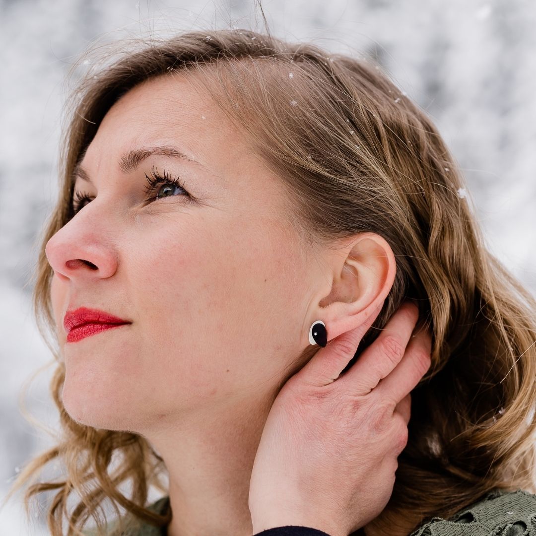 Mini Sea Oak Studs in Pure Violet - Denisa Piatti Jewellery